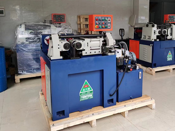 滾絲機工作原理